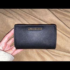 Micheal Kors wallet